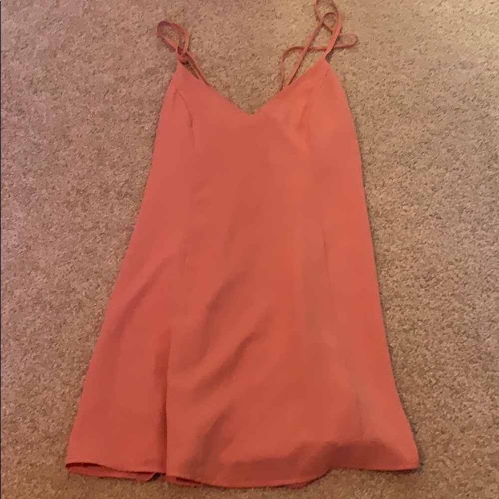 pinkish dress